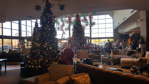 Furniture Store «Art Van Furniture», reviews and photos, 6500 E 14 Mile Rd, Warren, MI 48092, USA