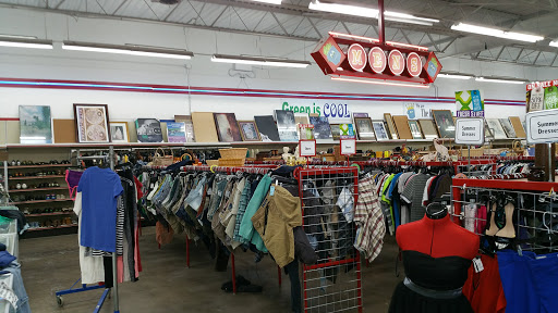 Thrift Store «Red Racks Thrift Store», reviews and photos, 8026 Wornall Rd, Kansas City, MO 64114, USA
