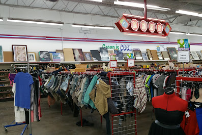 Red Racks DAV Thrift Store