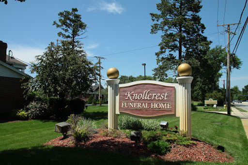 Funeral Home «Knollcrest Funeral Home», reviews and photos, 1500 S Meyers Rd, Lombard, IL 60148, USA