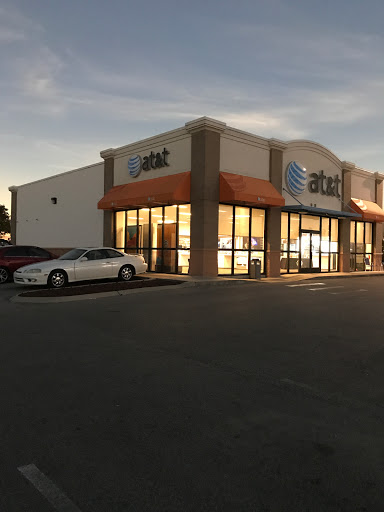 Cell Phone Store «AT&T», reviews and photos, 4560 Fort Campbell Blvd, Hopkinsville, KY 42240, USA