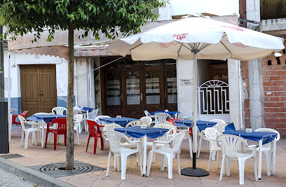 Pizzería Bar Centro - Pl. del Ayuntamiento, 23485 Pozo Alcón, Jaén, Spain