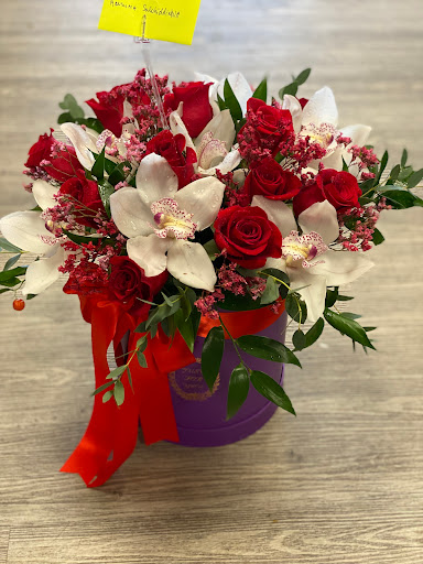 Florist «Victoria Flower Company», reviews and photos, 10869 Bustleton Ave, Philadelphia, PA 19116, USA