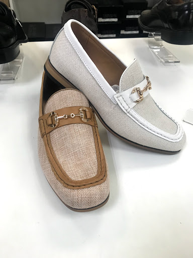 Discount Store «D&K Suit City», reviews and photos, 3750 Venture Dr, Duluth, GA 30096, USA