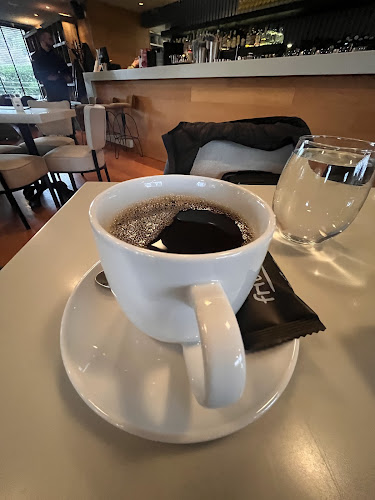 Opinii despre Best Friends Θρακομακεδόνες în Θρακομακεδόνες - Καφετέρια