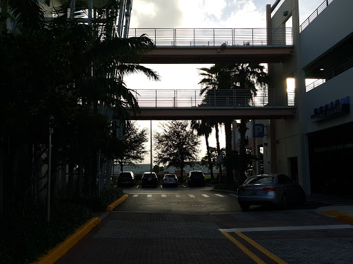 Movie Theater «Silverspot Cinema», reviews and photos, 4441 Lyons Rd, Coconut Creek, FL 33073, USA