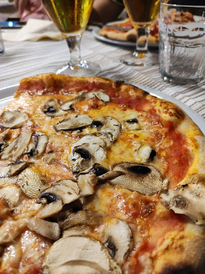 Pizzeria Carletto Senior - Via del Pino, 102, 48124 Ravenna RA, Italy