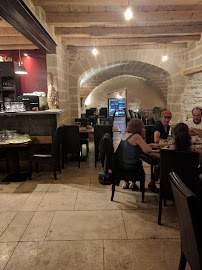 Atmosphère du Restaurant La Cuisine Du Boucher à Saint-Quentin-la-Poterie - n°20