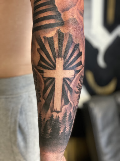 Explore drawing 49ers tattoo ideas, creative tattoo ideas in Oak Grove, available at Empire28 Tattoo Studios