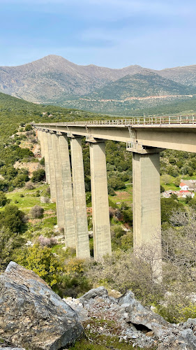 Σιδηροδρομική γέφυρα Αχλαδοκάμπου