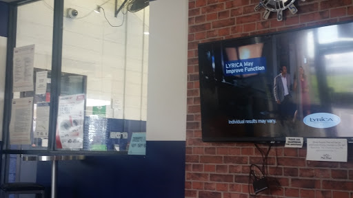 Auto Parts Store «Pep Boys Auto Service & Tire», reviews and photos, 4837 N Tryon St, Charlotte, NC 28213, USA