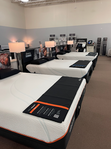 Furniture Store «Value City Furniture», reviews and photos, 500 Golf mill Center, Niles, IL 60714, USA