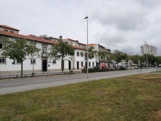 Alameda 5 de Outubro 049, 4900-515 Viana do Castelo