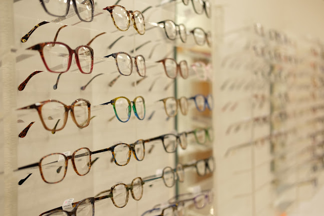 Reviews of Barry and Sargent Optometrists in Wellington - Optician