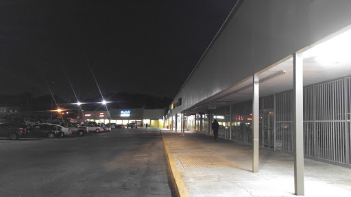 Shopping Mall «Headland Delowe Shopping Center», reviews and photos, 2433 Delowe Dr, East Point, GA 30344, USA