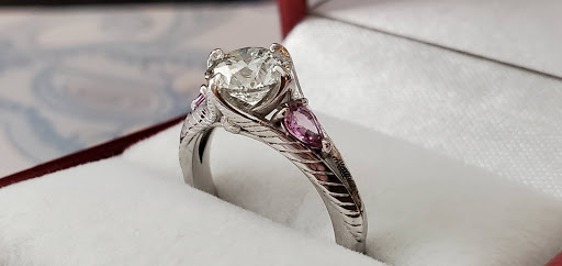 Jewelry Store «AQ Jewelers», reviews and photos, 42841 Creek View Plaza #125, Ashburn, VA 20147, USA