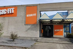 Basic-Fit Fitness Bergen op Zoom image