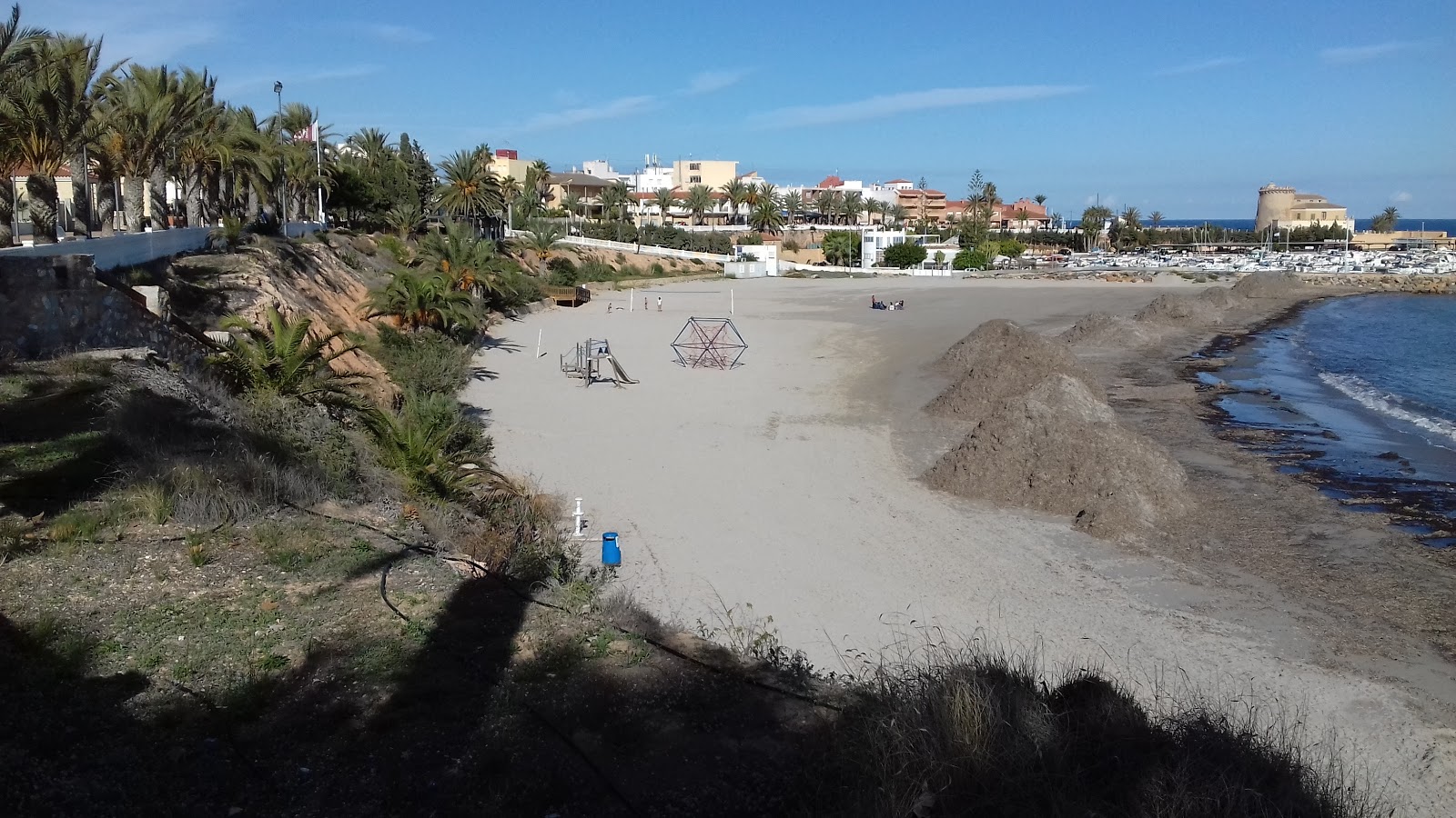 Photo de Playa del Puerto zone des équipements