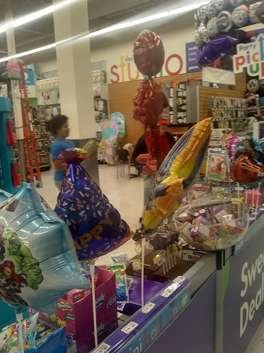 Party Store «Party City», reviews and photos, 1402 SE Everett Mall Way, Everett, WA 98208, USA