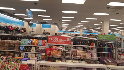 Clothing Store «Ross Dress for Less», reviews and photos, 3500 East-West Hwy, Hyattsville, MD 20782, USA