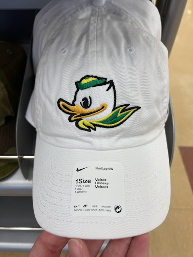 Book Store «The Duck Store - Campus», reviews and photos, 895 E 13th Ave, Eugene, OR 97401, USA