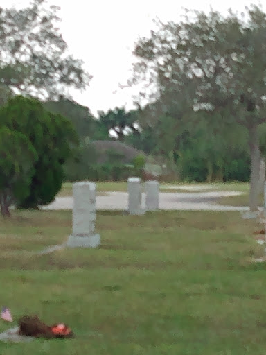 Funeral Home «Palms Woodlawn Funeral Home», reviews and photos, 27100 Old Dixie Hwy, Homestead, FL 33032, USA