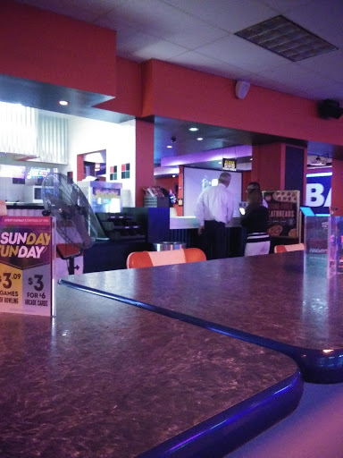 Bowling Alley «Brunswick Zone Niles Lanes», reviews and photos, 7333 N Milwaukee Ave, Niles, IL 60714, USA