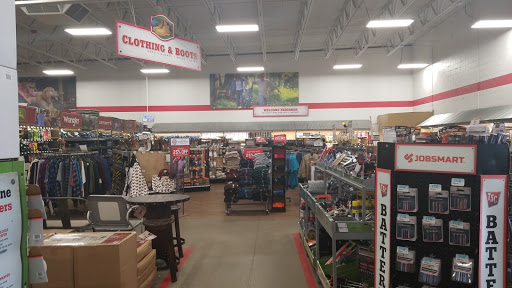 Home Improvement Store «Tractor Supply Co.», reviews and photos, 10710 Eagle Way, Hopkinsville, KY 42240, USA