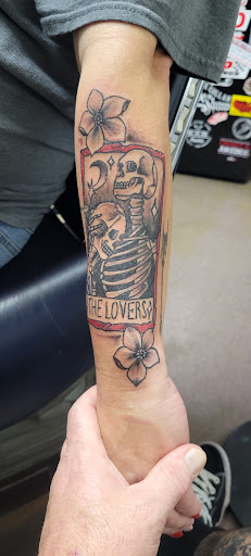 Explore knuckle tattoo ideas male, creative tattoo ideas in Hot Springs National Park, available at UnderGroundInk