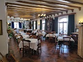 RESTAURANTE MESÓN LOS ROSALES. en Atalaya del Cañavate