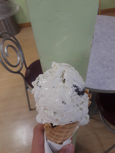 Ice Cream Shop «Sweet Willows Creamery», reviews and photos, 2812 E Prospect Rd, York, PA 17402, USA