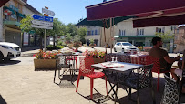 Atmosphère du Restaurant français Restaurant-pizzeria l'Estragon II à Chalamont - n°2