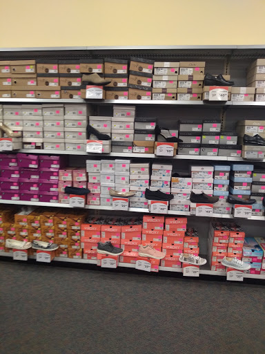 Shoe Store «Shoe Carnival», reviews and photos, 360 Silhavy Rd, Valparaiso, IN 46383, USA