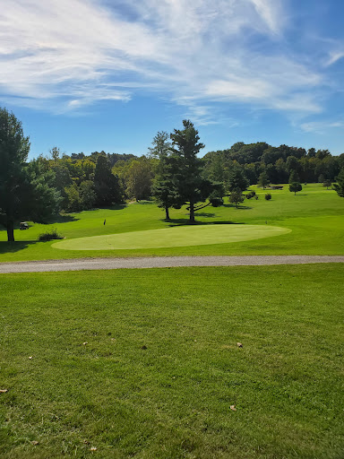 Golf Course «Lincoln Trail Country Club», reviews and photos, 900 Country Club Rd, Vine Grove, KY 40175, USA