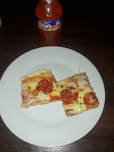 Opinii despre Canchas Deportiva y Asadero Rumihuaico în Píllaro - Restaurante