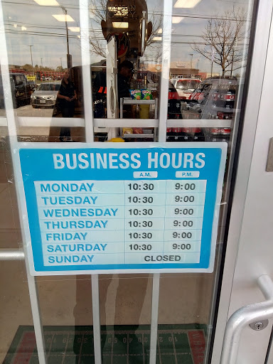 Liquor Store «Two Shots Liquor», reviews and photos, 8802 Potranco Rd #10, San Antonio, TX 78251, USA