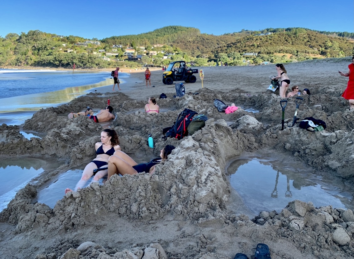Foto de Hot Water Beach área de comodidades