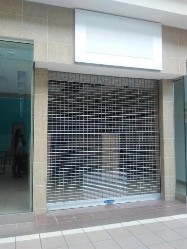 Shopping Mall «ShoppingTown Mall», reviews and photos, 3649 Erie Blvd E, Syracuse, NY 13214, USA