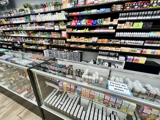 Tobacco Shop «Smoke Hut Smoke Shop», reviews and photos, 11902 Blue Ridge Boulevard g, Grandview, MO 64030, USA