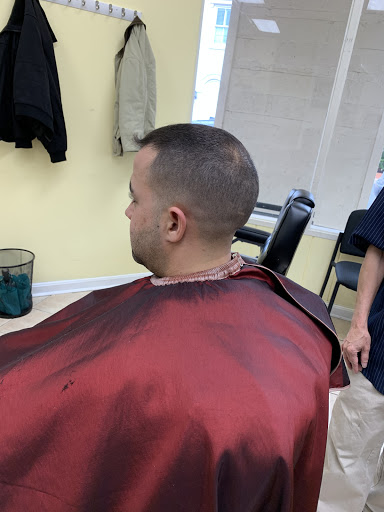 Barber Shop «Old Town Barber Shop», reviews and photos, 222 N Lee St # 2, Alexandria, VA 22314, USA