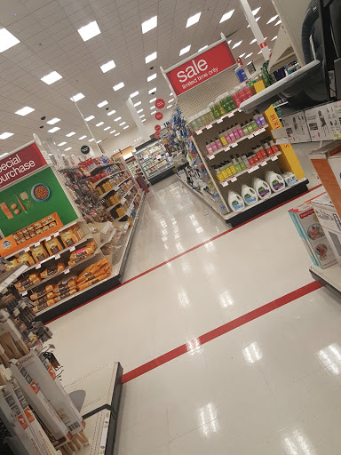 Department Store «Target», reviews and photos, 111 Pioneer Trail, Chaska, MN 55318, USA