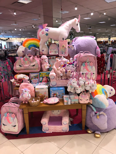 Department Store «Von Maur», reviews and photos, 7900 Shelbyville Rd, Louisville, KY 40222, USA