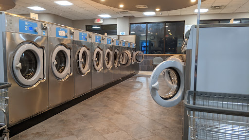 Laundromat «Sudz Laundry», reviews and photos, 124 E Main St, Lansdale, PA 19446, USA