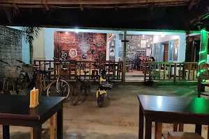 Wajan sister cafe image