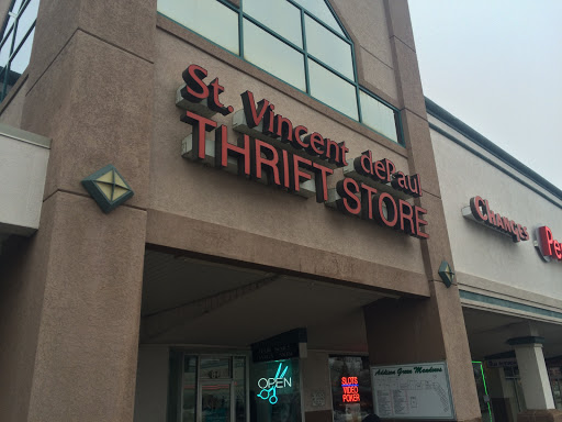 St. Vincent de Paul Society Thrift Store, 90 W Lake St, Addison, IL 60101, USA, 