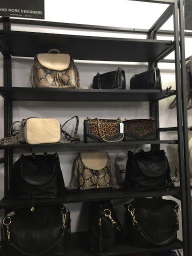 Department Store «Saks OFF 5TH», reviews and photos, 1675 Rockville Pike, Rockville, MD 20852, USA