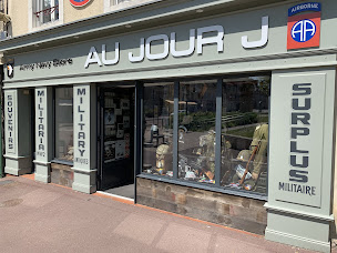 Photo n°1 de Au Jour J militaria à Sainte-Mère-Église ()