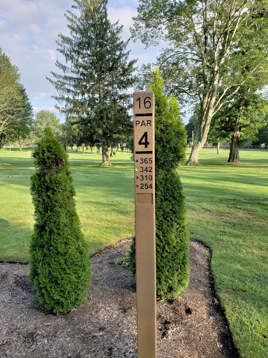 Golf Course «J. E Good Park Golf Course», reviews and photos, 530 Nome Avenue, Akron, OH 44320, USA