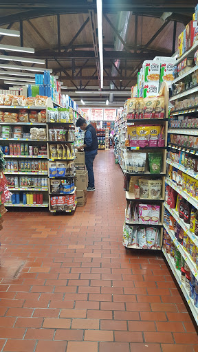 Produce Market «Morse Fresh Market», reviews and photos, 1430 W Morse Ave, Chicago, IL 60626, USA