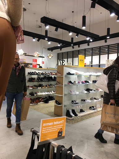 Stores to buy shoes Antwerp